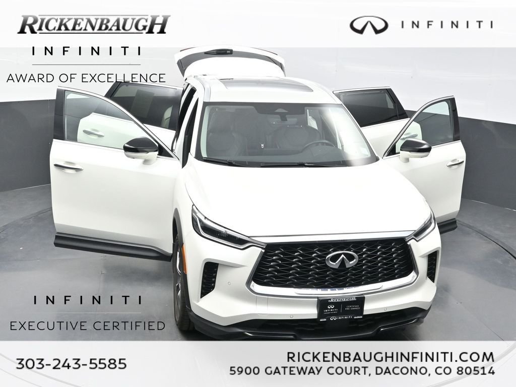 Certified Used 2023 White INFINITI LUXE image 44