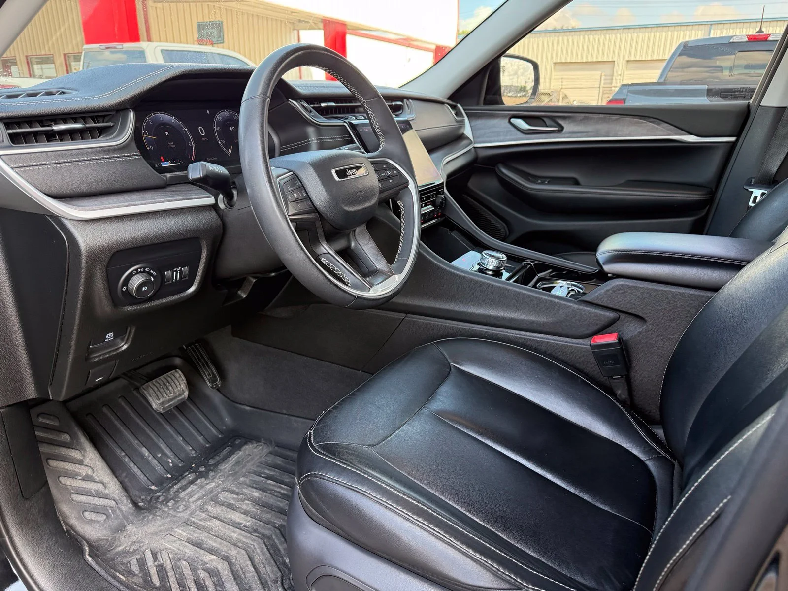 Used 2023 Black Jeep Limited image 10