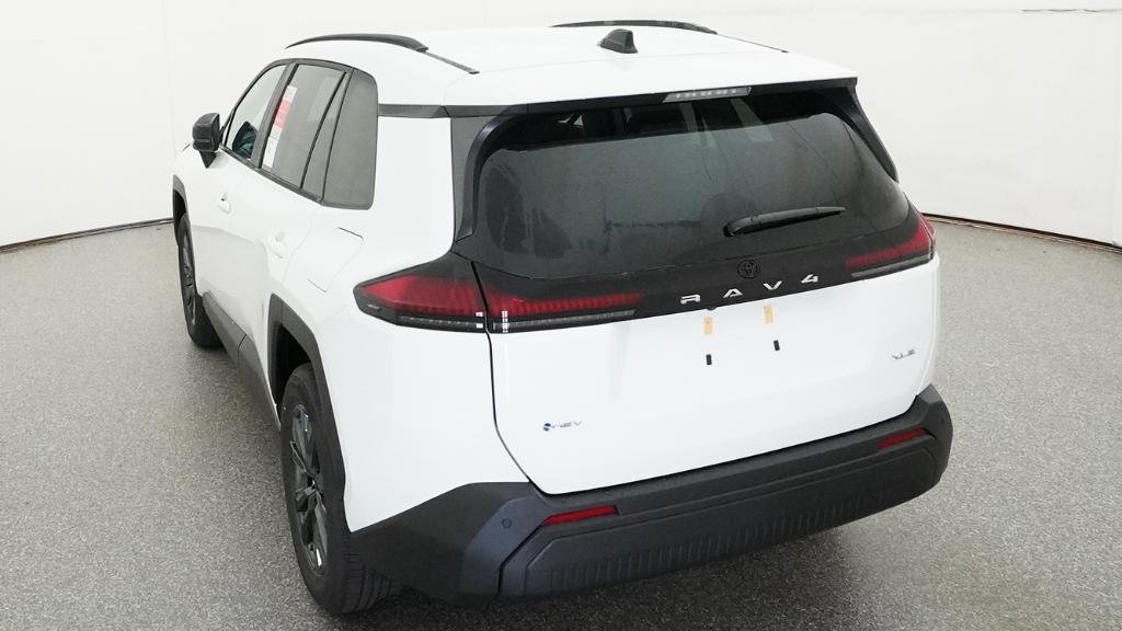 New 2026 Ice Cap Toyota XLE Premium image 22