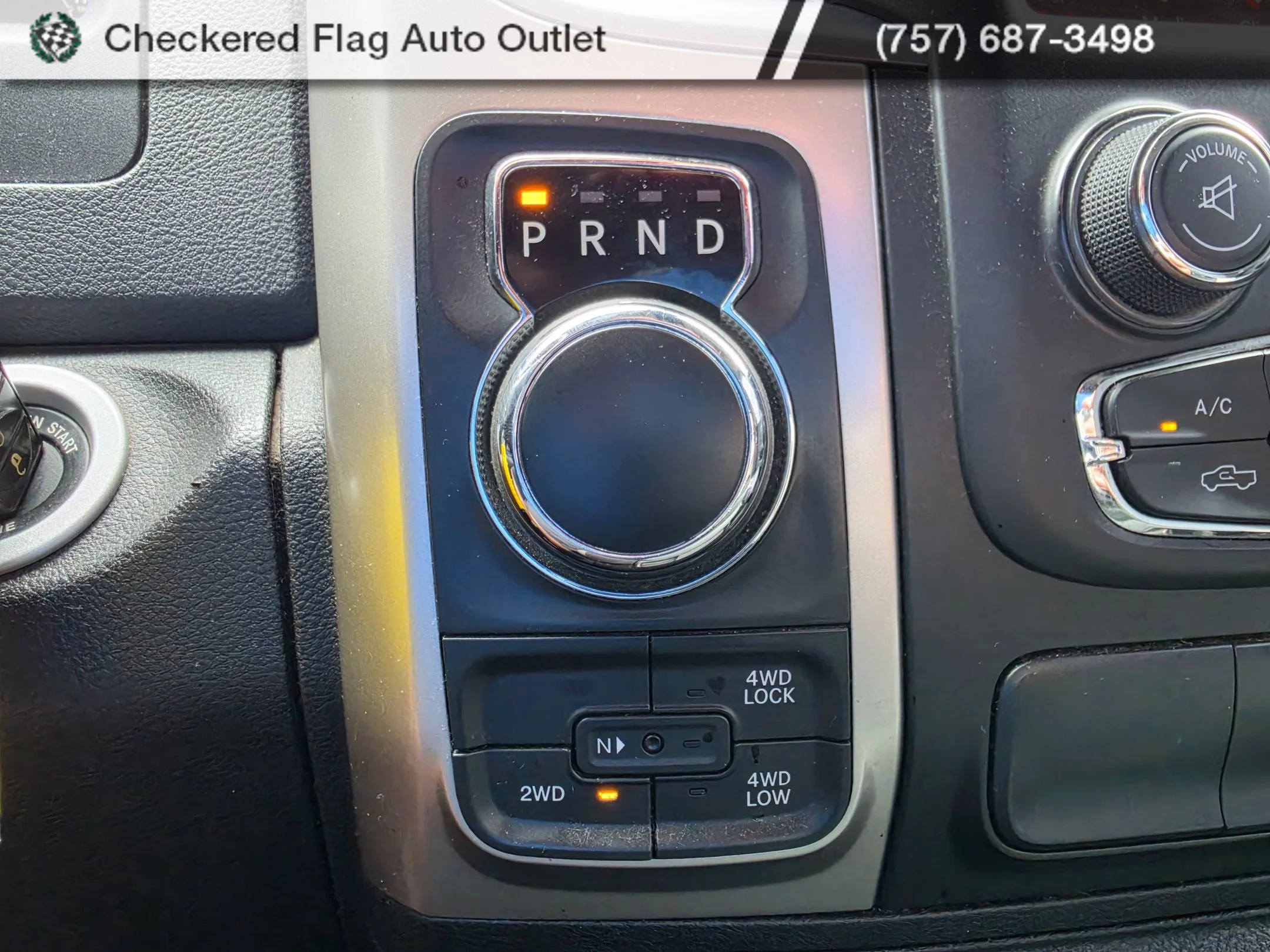 Used 2019 Bright White Clearcoat Ram SLT image 15