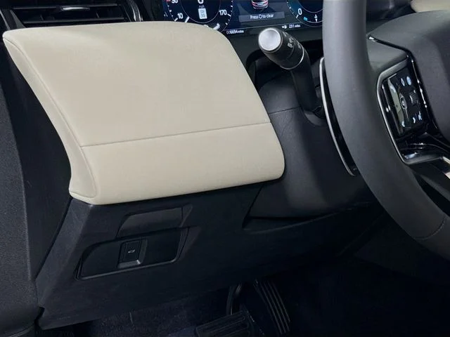 Certified Used 2025 Black Land Rover S image 10