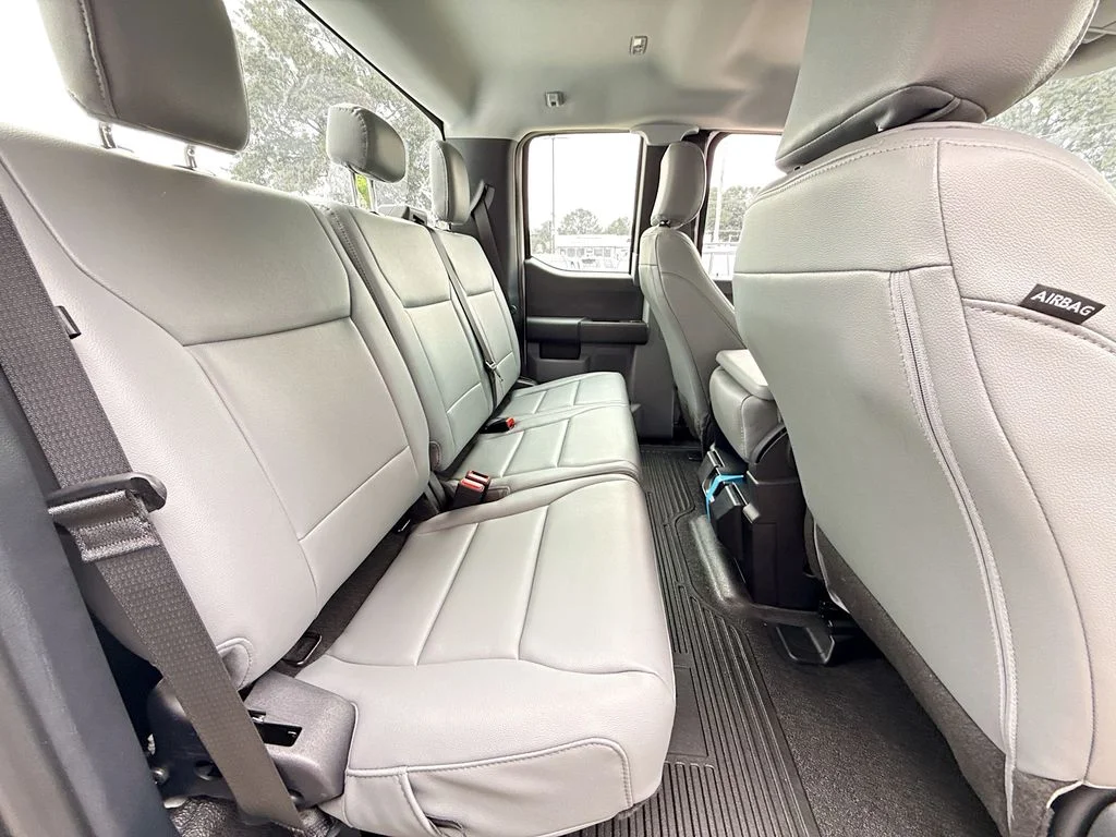 New 2026 Oxford White Ford XL image 24
