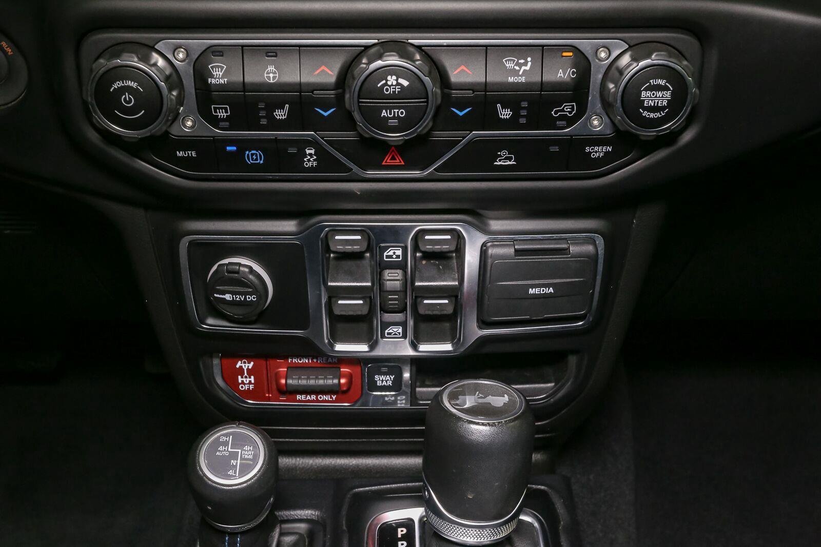 Used 2022 Black Clearcoat Jeep Unlimited Rubicon image 35