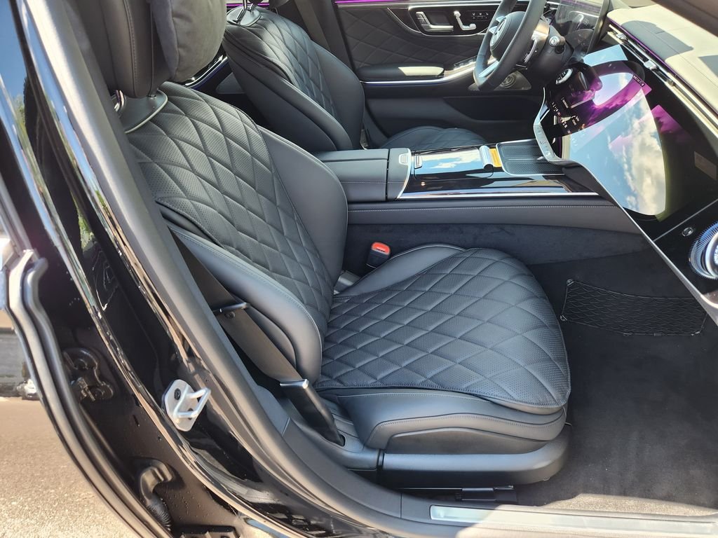 New 2027 Obsidian Black Metallic Mercedes-Benz S 580 4MATIC® image 15