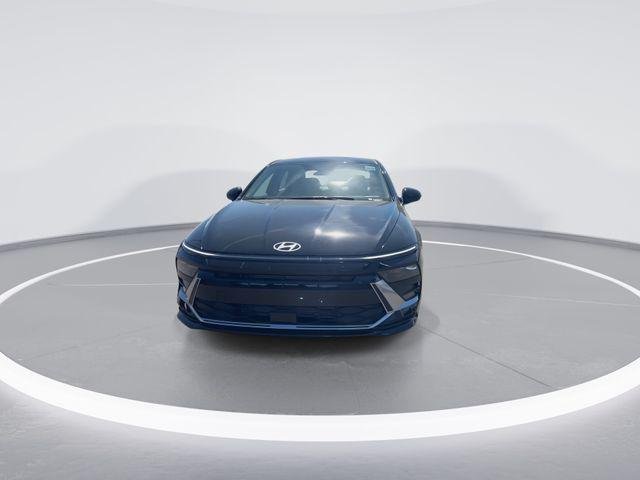 New 2026 Black Hyundai SEL Sport image 3