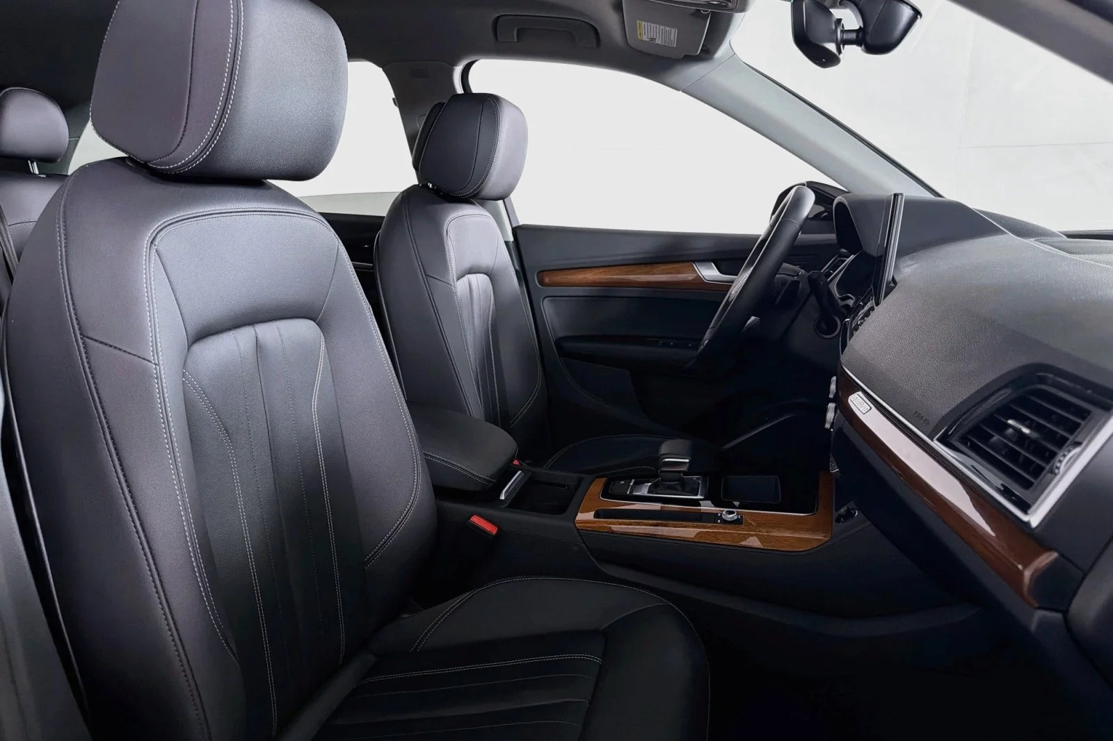 Used 2022 Mythos Black Metallic Audi S line image 7