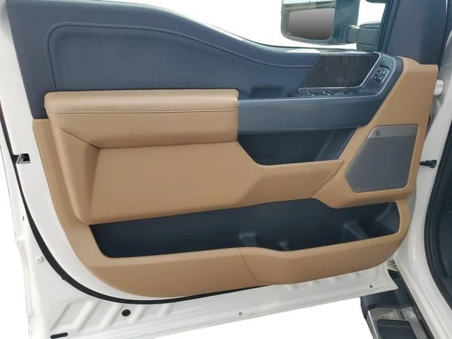 Used 2021 White Ford Lariat image 8