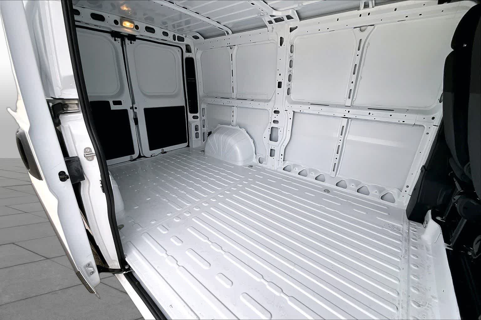 New 2026 Bright White Clear-Coat Exterior Paint RAM Tradesman image 22