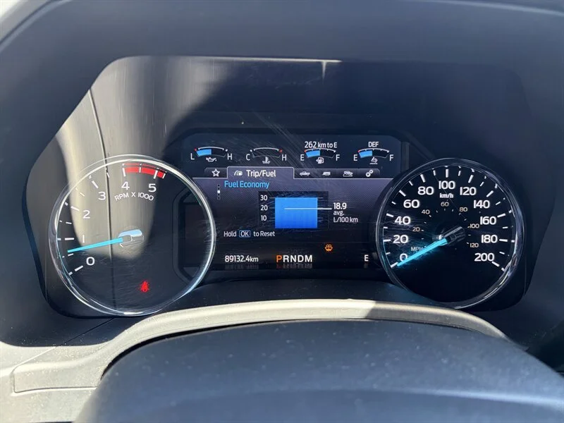 Used 2022 Grey Ford Super Duty Lariat image 12