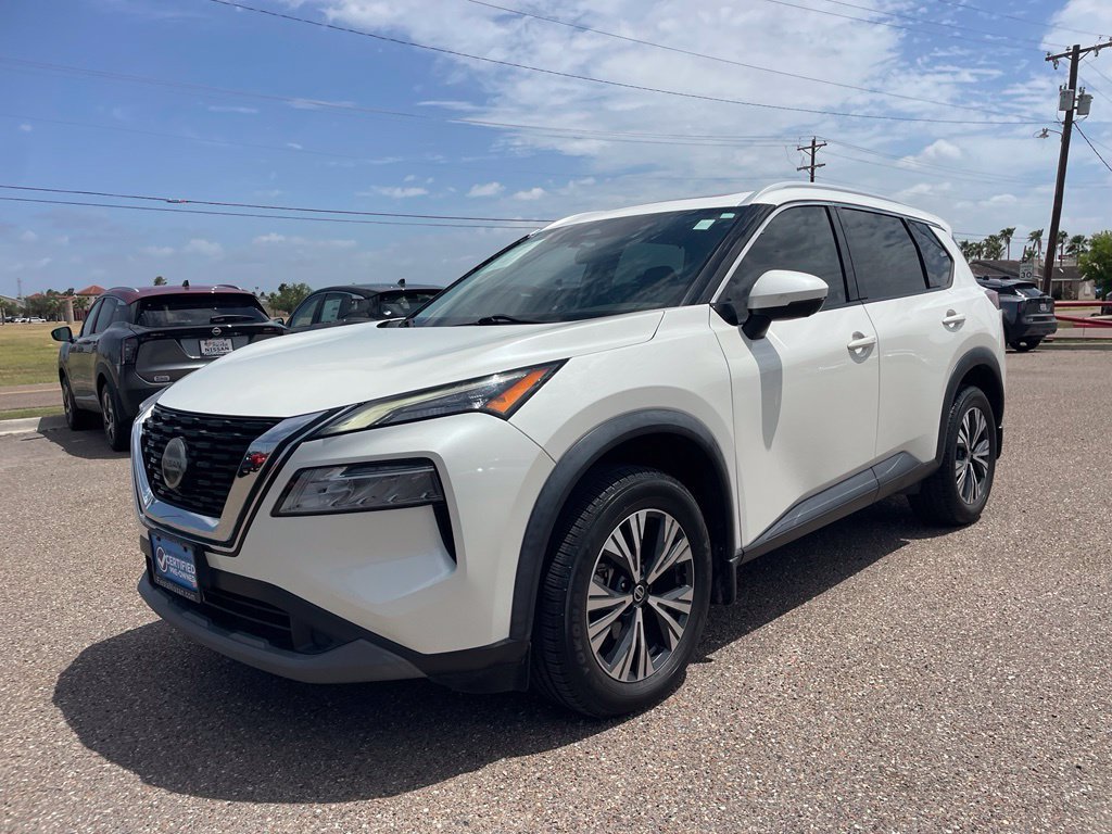 Used 2021 White Nissan SV image 3