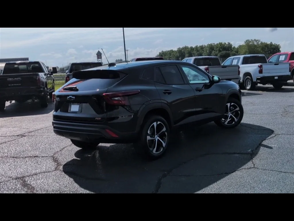 2026 Chevrolet Trax RS - Photo 32