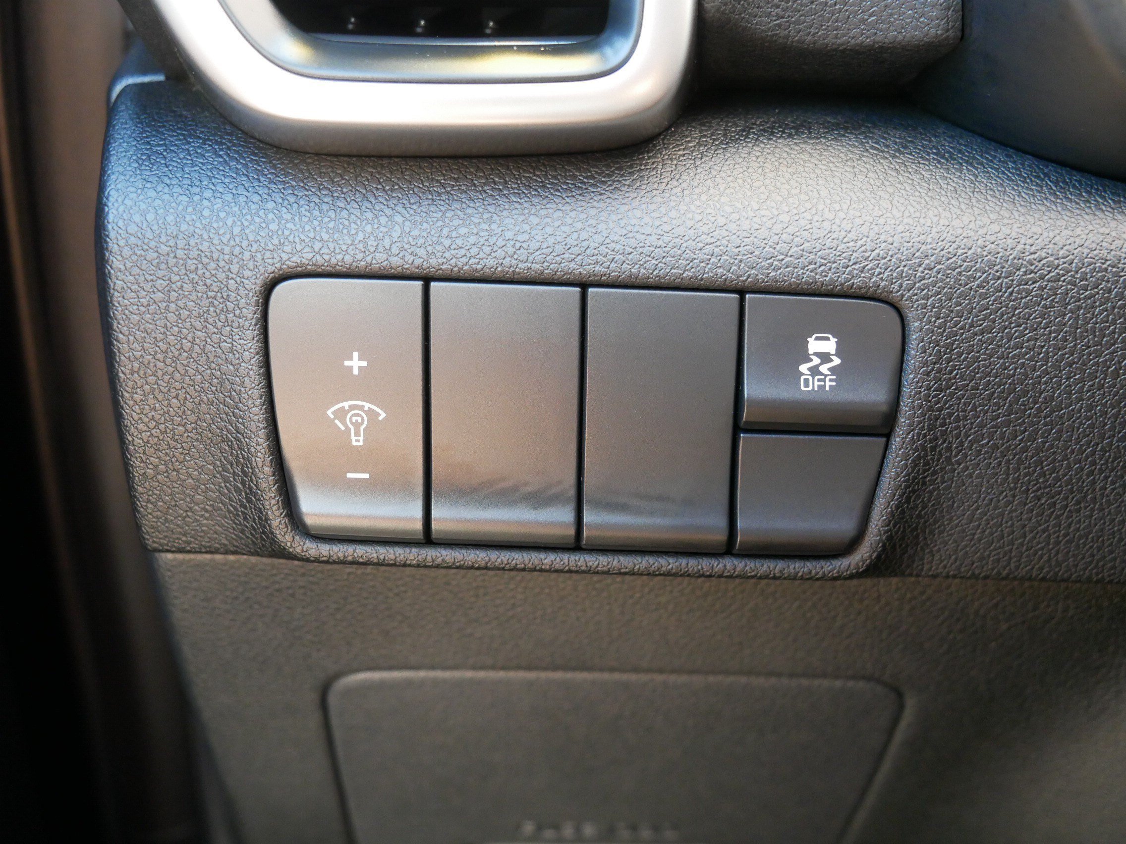 Used 2017 Mineral Silver Kia LX image 26