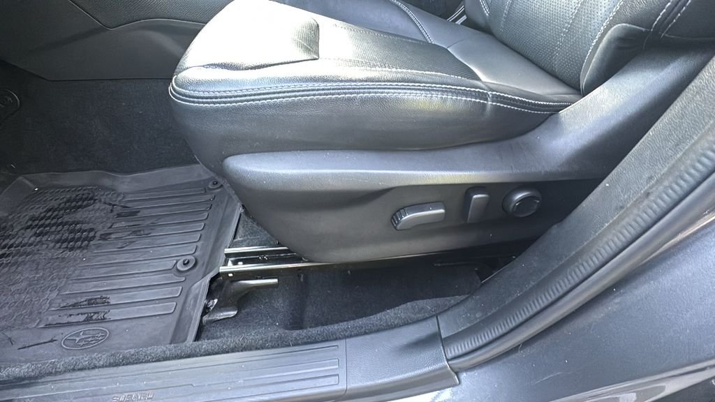 Used 2021 Gray Metallic Subaru Limited image 30