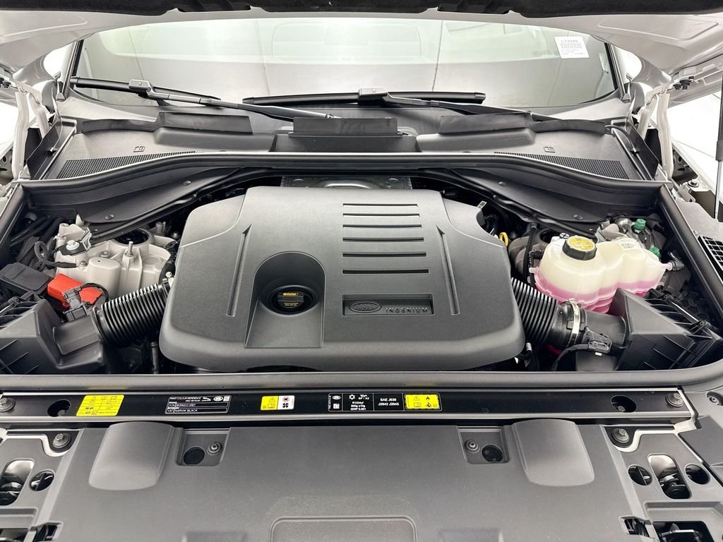 New 2026 Borasco Grey Land Rover Dynamic SE image 28