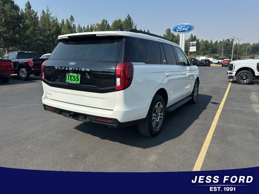 Certified Used 2025 Star White Metallic Tri-Coat Ford Active image 6