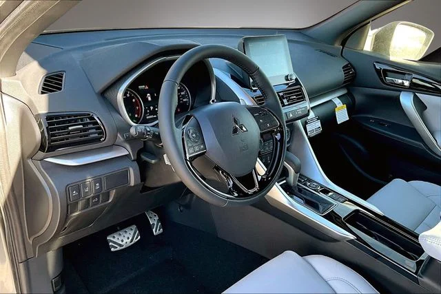 New 2026 Gray Mitsubishi SEL image 7