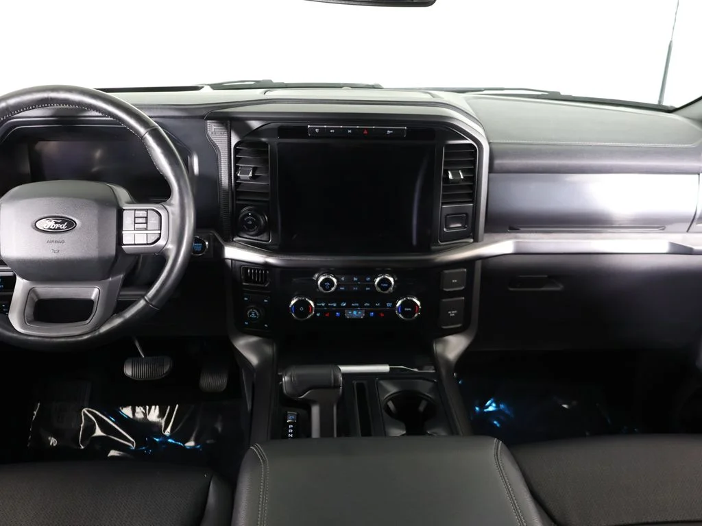 Used 2024 Agate Black Metallic Ford Lariat image 41