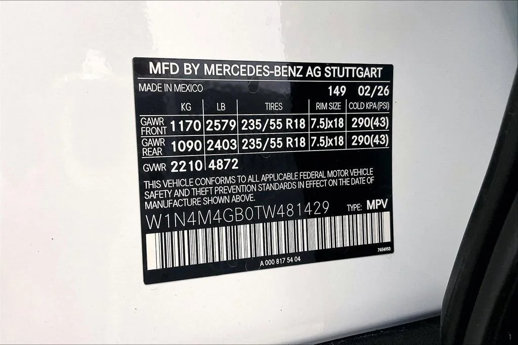 New 2026 Polar White Mercedes-Benz GLB 250 image 30