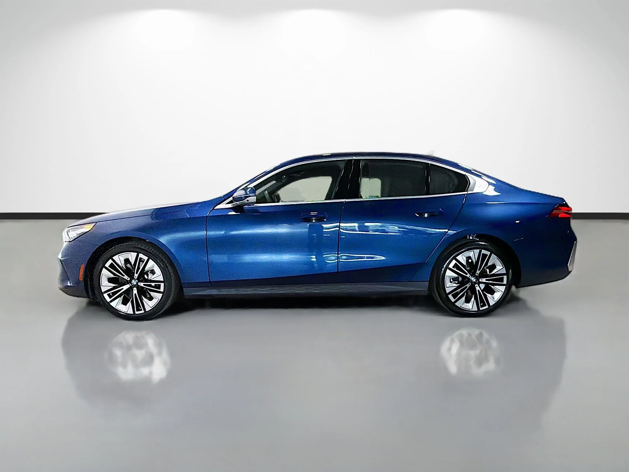 Used 2026 Phytonic Blue Metallic BMW 530i image 6