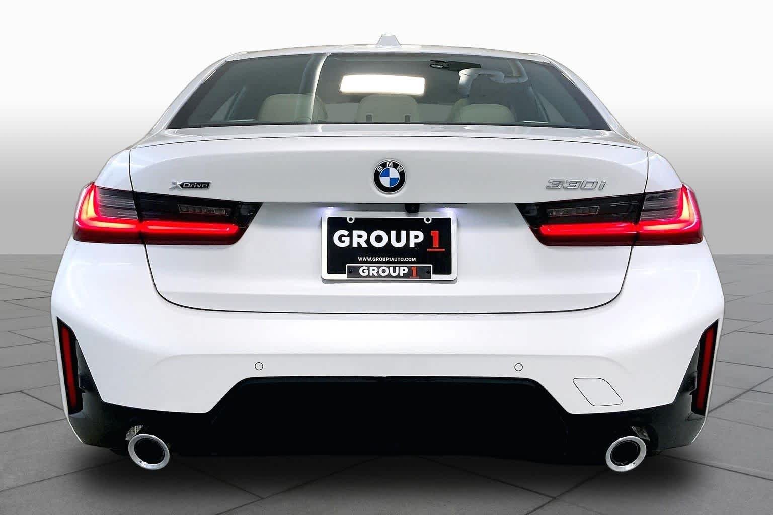 New 2026 Mineral White Metallic BMW 330i NA xDrive image 4