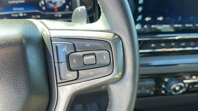 Used 2024 Gray Chevrolet ZR2 image 18