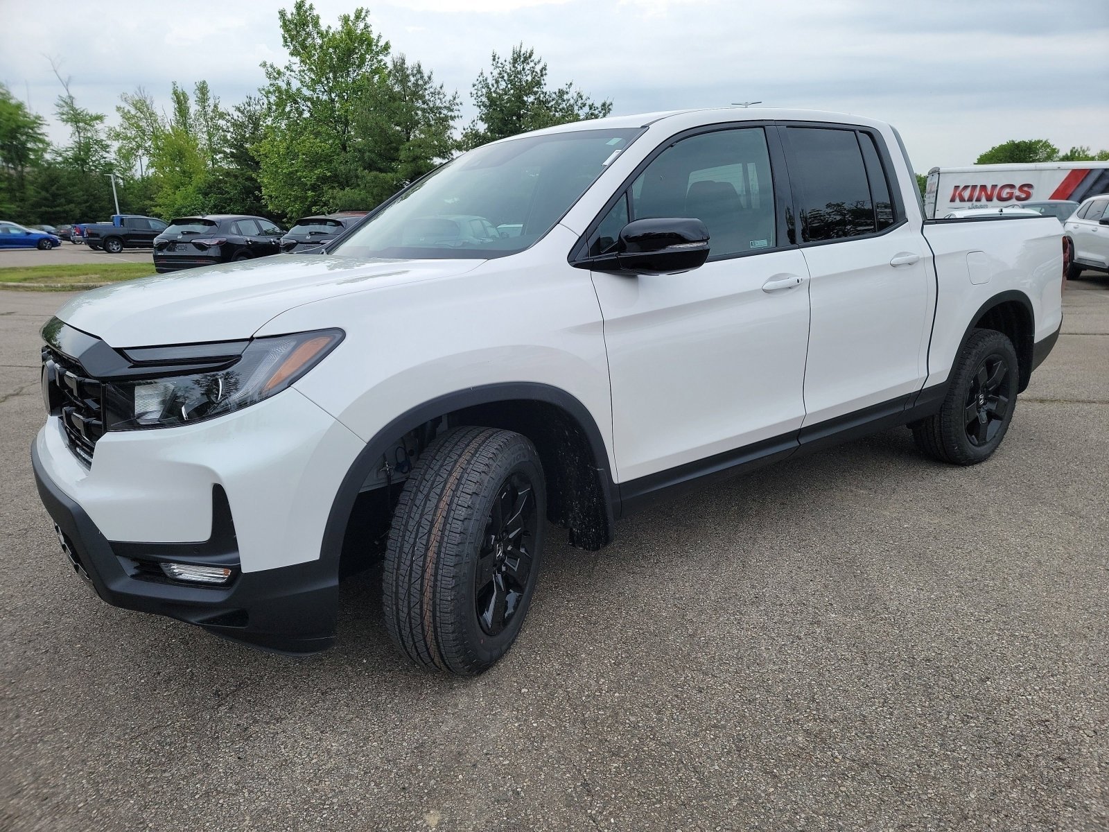 New 2026 Platinum White Pearl Honda Black Edition image 3