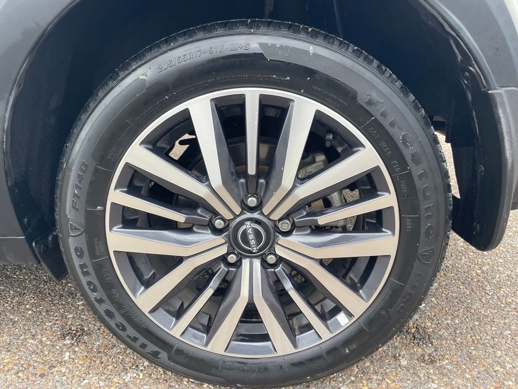 Used 2024 White Nissan SV image 17
