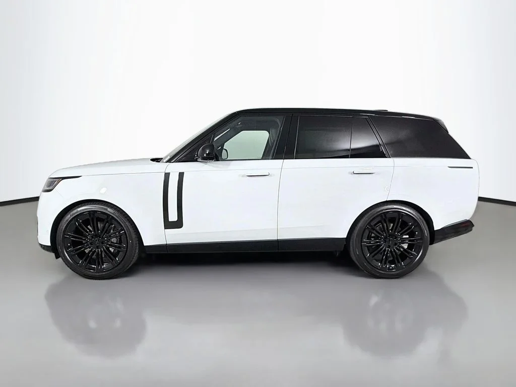 New 2026 Fuji White Land Rover SE image 8