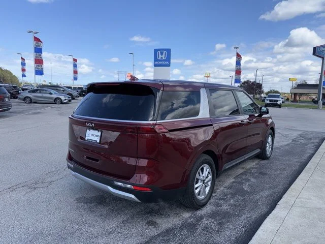 Used 2024 Red Kia LX image 5