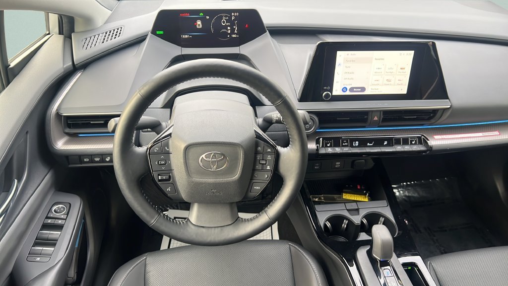 2026 Toyota Prius XLE - Photo 11