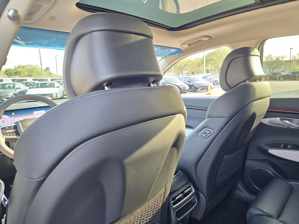 New 2026 Blue Genesis 2.5T Select image 11