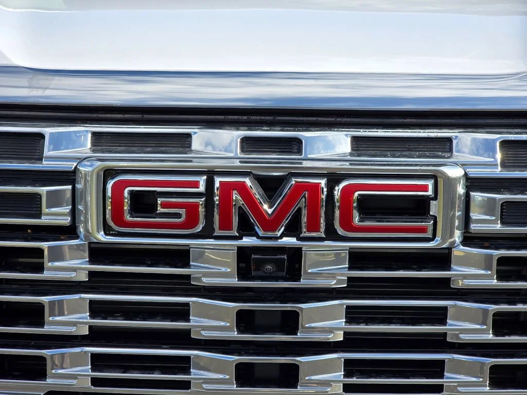 New 2026 Glacier White Tricoat GMC Denali image 29