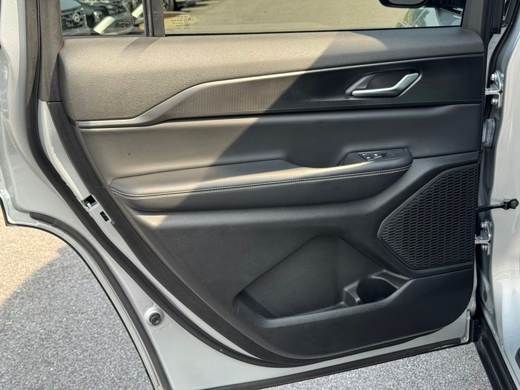 2023 Jeep Grand Cherokee L Altitude - Photo 19