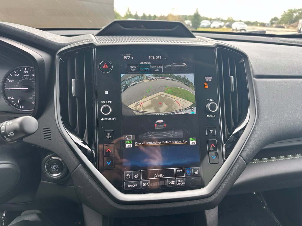 Used 2025 Gray Subaru Onyx Edition Touring image 17