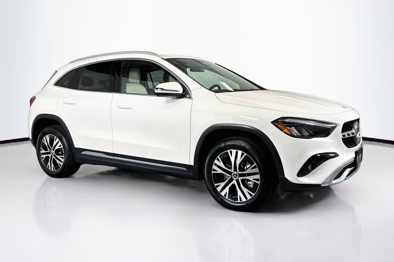 Used 2026 Polar White Mercedes-Benz GLA 250 image 3