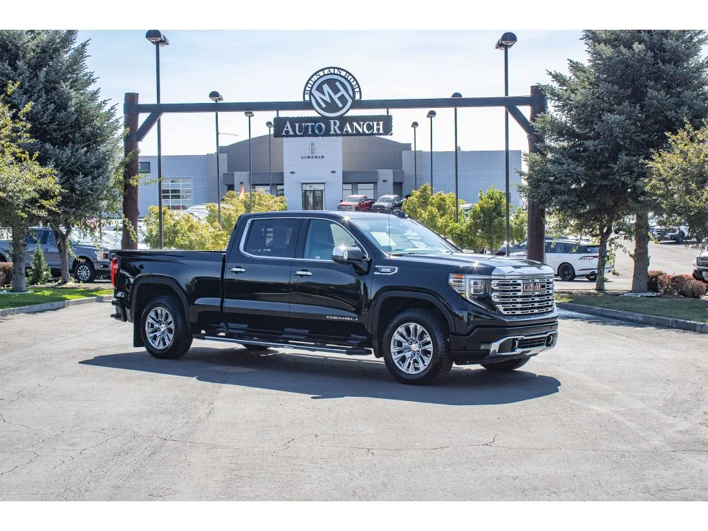 Used 2024 Onyx Black GMC Denali image 1