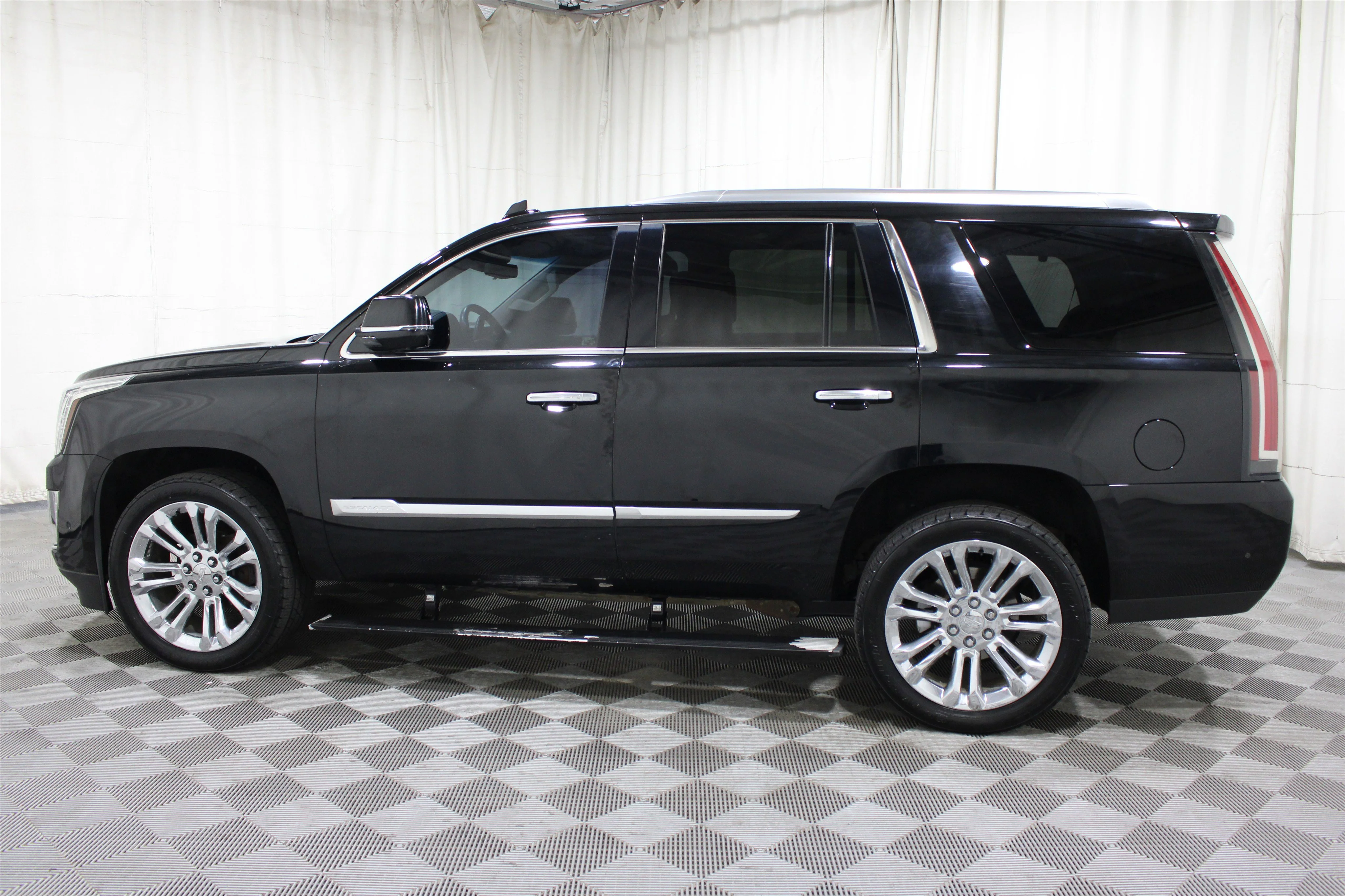 2019 Cadillac Escalade Premium Luxury - Photo 33