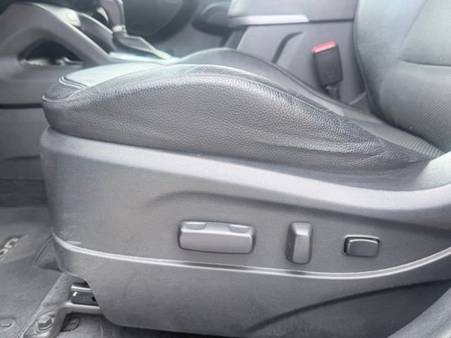 Used 2015 Gray Hyundai SE image 22