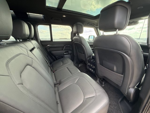 Used 2023 Gray Land Rover Carpathian Edition image 17