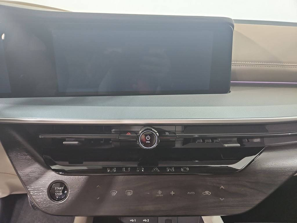 New 2026 Scarlet Nissan Platinum image 19