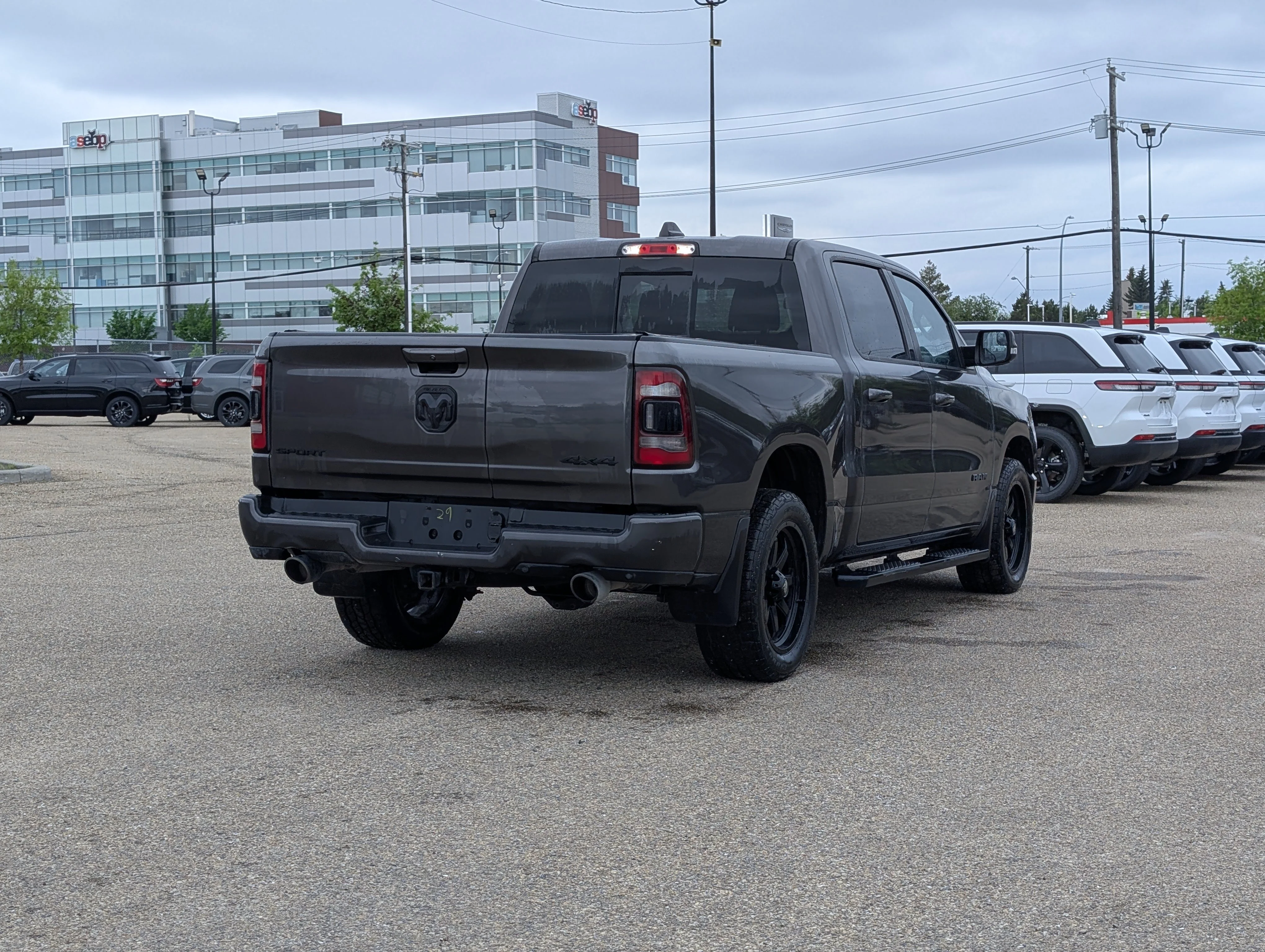 Used 2020 Granite Crystal Metallic Ram Sport image 13