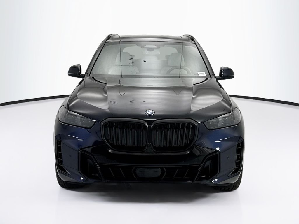New 2026 Carbon Black Metallic BMW xDrive50e image 2