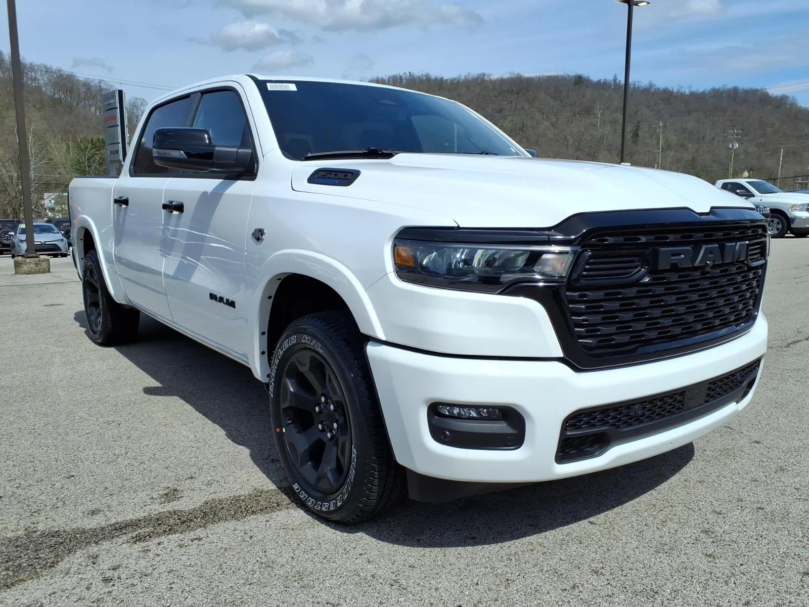 New 2026 Bright White Clear-Coat Exterior Paint RAM Big Horn/Lone Star image 1