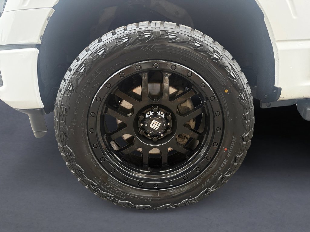 Used 2024 White Ford XLT image 10