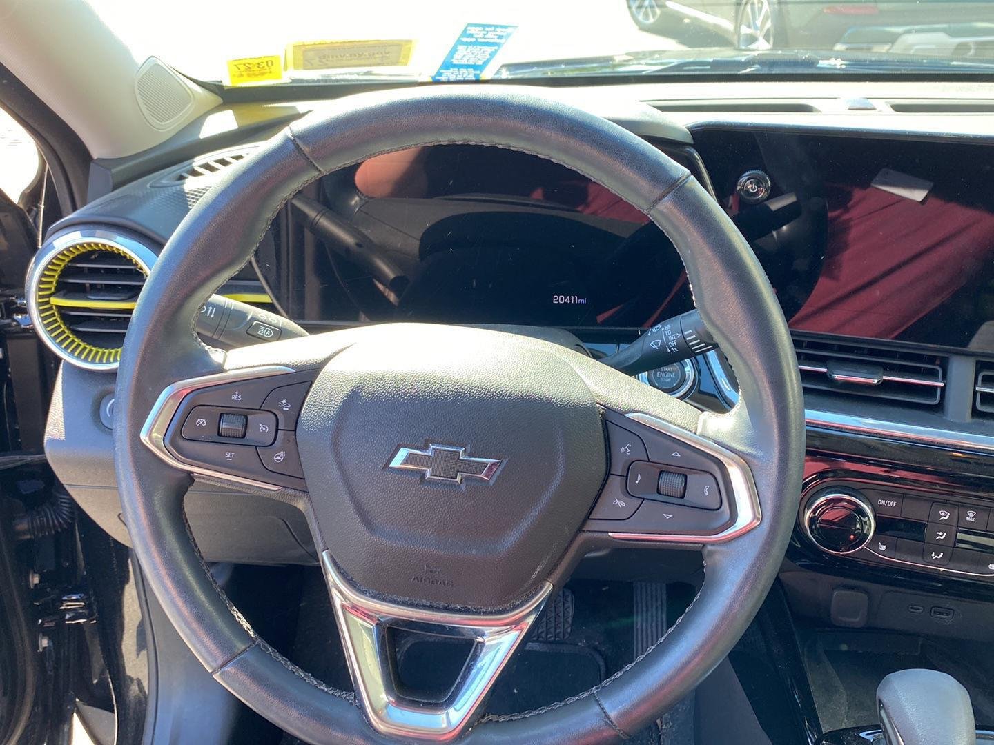 Used 2024 Mosaic Black Metallic Chevrolet ACTIV image 7