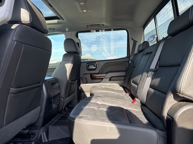 Used 2018 Black GMC SLT image 4