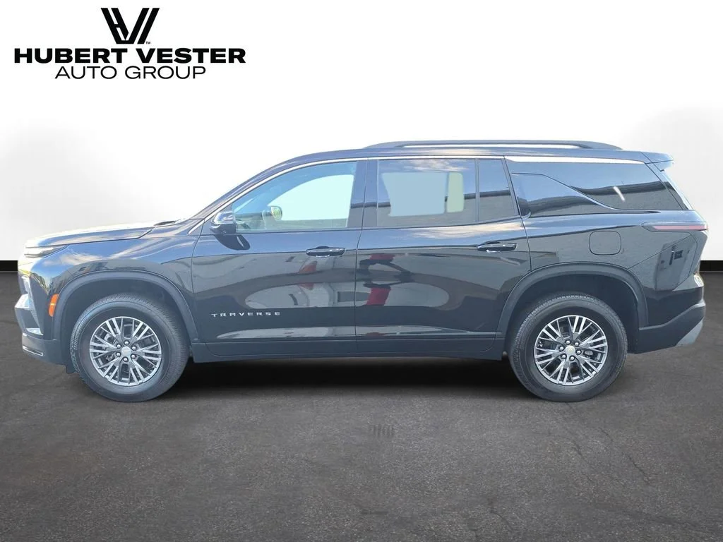 2026 Chevrolet Traverse FWD LT's photo