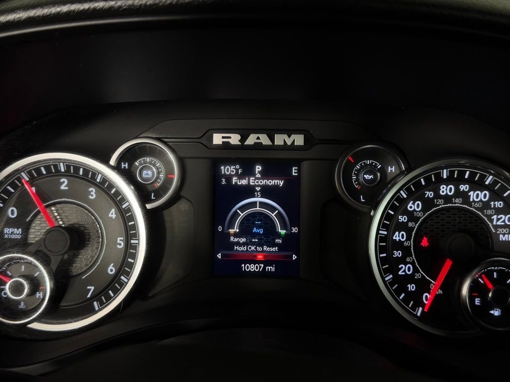Certified Used 2024 White Ram Big Horn/Lone Star image 15