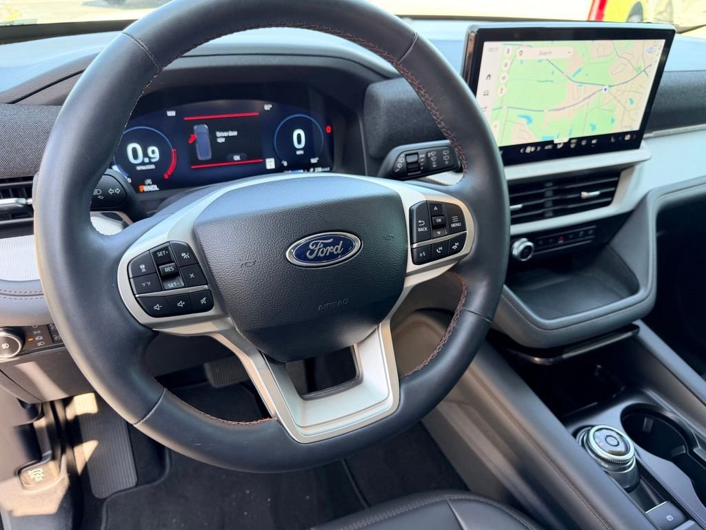 Used 2025 White Ford Active image 26