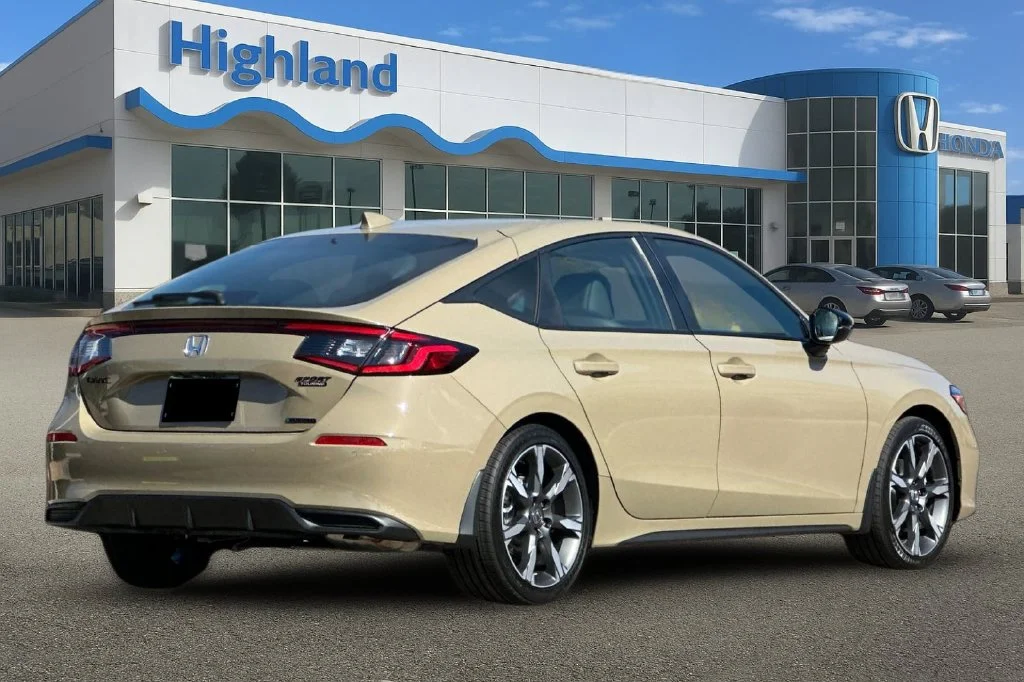 New 2026 Sand Dune Pearl Honda FWD Touring Hybrid image 5